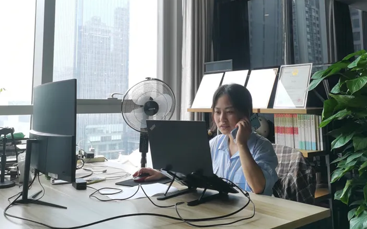 小程序开发是选择SAAS模板好，还是定制好？