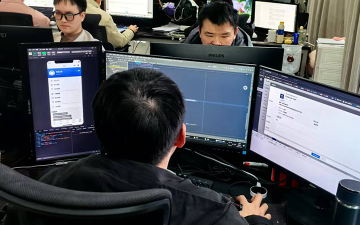 打死也不敢给同行介绍小程序开发业务了，心累！